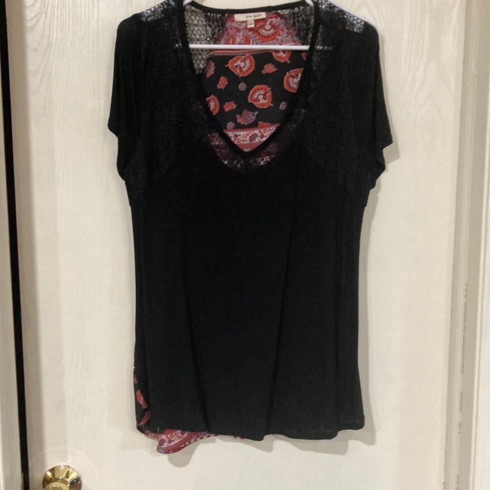 Tru Self Mixed Styles‎ Black Blouse Top V-Neck Lace Paisley Short Sleeve size L